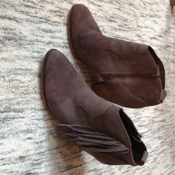 Tassel Fringe Booties - Picture 3 of 4